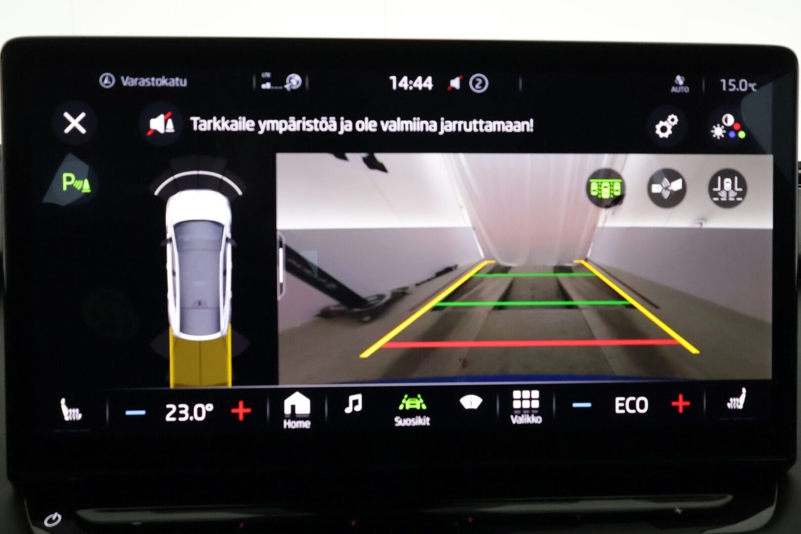 SKODA ENYAQ 2023 RS 4x4 220kW - | ACC | ILP | Koukku | Canton | Lasikatto | DCC | HUD | Muistinahat hieronnalla | Matrix | P.kamera | Travel Assist | Side Assist | 2x alut |