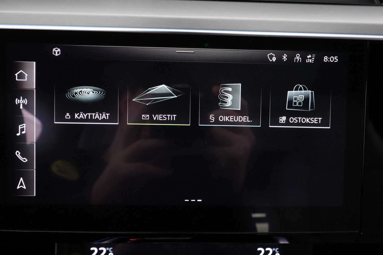 Audi e-tron 2022 Sportback Edition S line 55 quattro - | ACC | HUD | B&O | Panorama | Tikkinahat | Muistipenkki | Matrix | Night Vision | Kamerapeilit | P.kamera | Kaistaohjaus | Ambient light | 