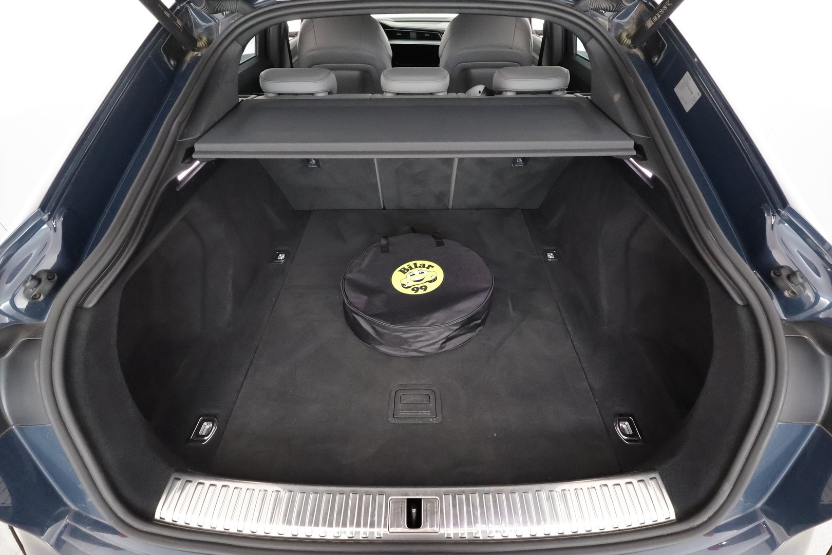 Audi e-tron 2022 Sportback Edition S line 55 quattro - | ACC | HUD | B&O | Panorama | Tikkinahat | Muistipenkki | Matrix | Night Vision | Kamerapeilit | P.kamera | Kaistaohjaus | Ambient light | 