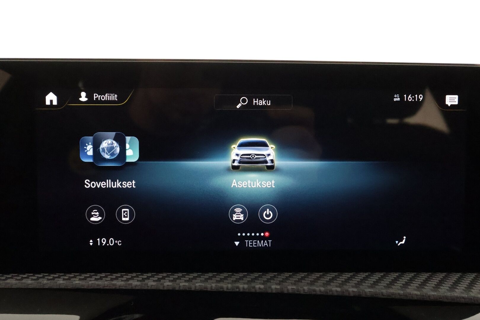 Mercedes-Benz A 2023 180 A Business - | Distronic+ | Kattoluukku | Widescreen | P.kamera | Puolinahat | BSM | Lane Assist | LED | Navi | Apple & Android | Merkkihuollettu | 