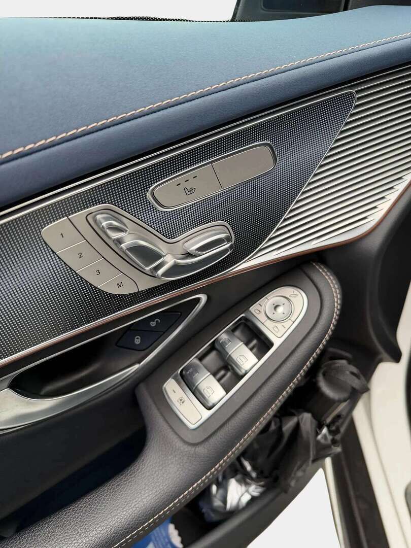 Mercedes-Benz EQC 2021 400 4MATIC Business - | ACC | ILP | Koukku | 11kw | Muistipenkit | Burmester | Ambient | Multibeam | 360° | Widescreen | Lämm. ratti sähkösäädöin | Apple & Android | 