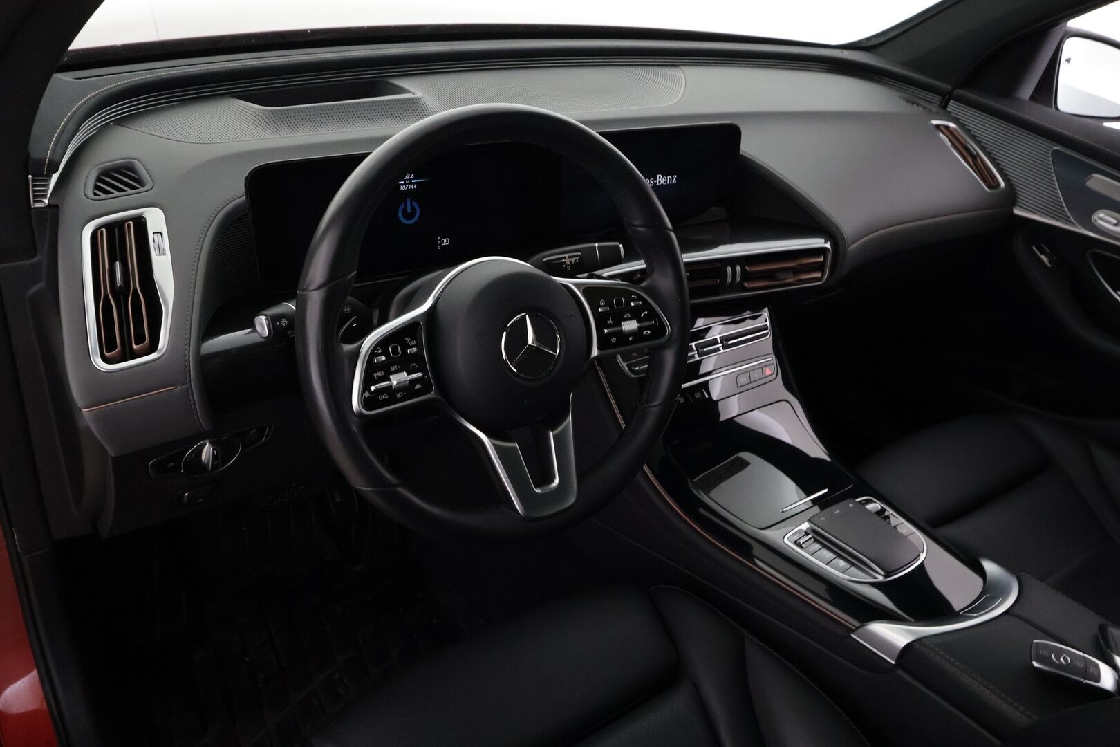 MERCEDES-BENZ EQC 2023 400 4Matic Avantgarde - / HUD / Koukku / Distronic + / Muistipenkki / Panorama / 360 Kamera / Sähkökontti || TULOSSA |