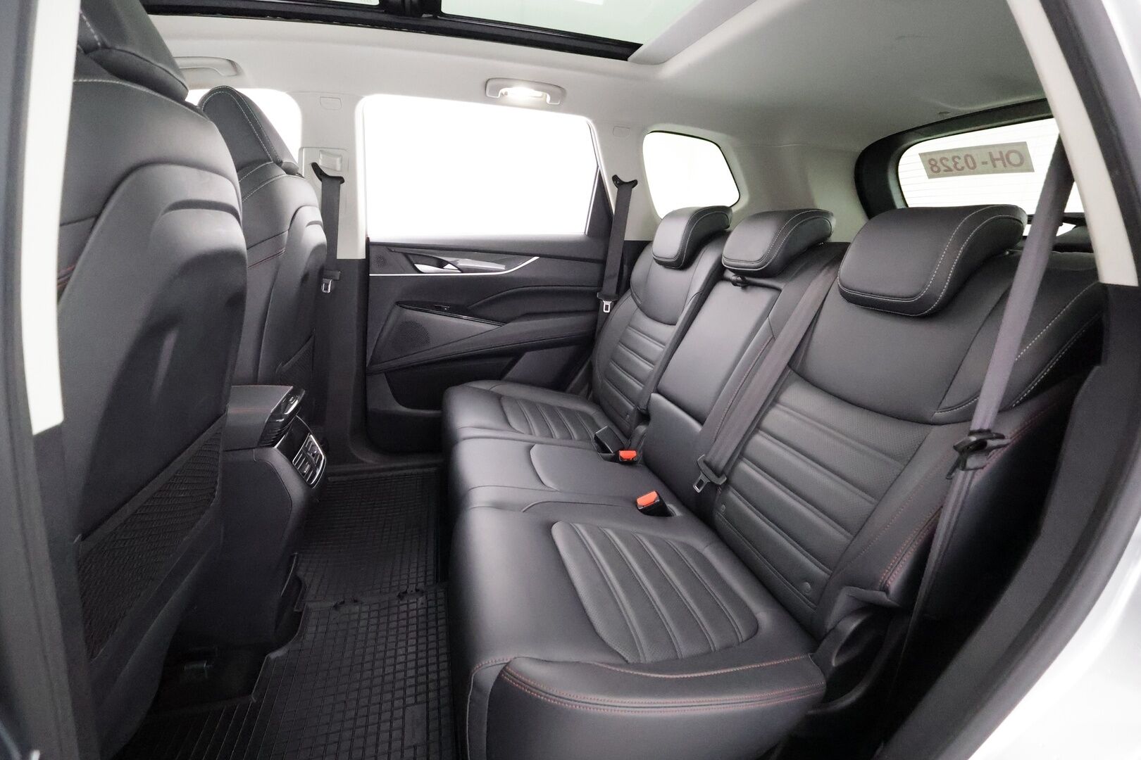 MAXUS EUNIQ 6 2022 Grand Suv - | ACC | Vetokoukku | 360° kamera | Panorama | Sähkönahat | Keyless | LED | BSM | Lane Assist | Sähk. takaluukku | Ambient | Merkkihuollot | 