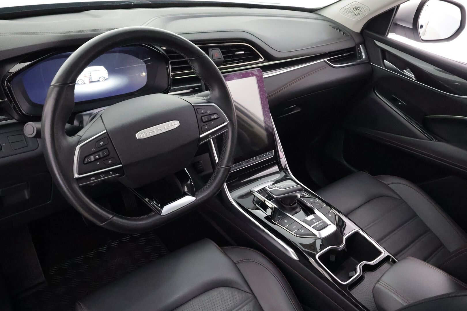 MAXUS EUNIQ 6 2022 Grand Suv - | ACC | Vetokoukku | 360° kamera | Panorama | Sähkönahat | Keyless | LED | BSM | Lane Assist | Sähk. takaluukku | Ambient | Merkkihuollot | 