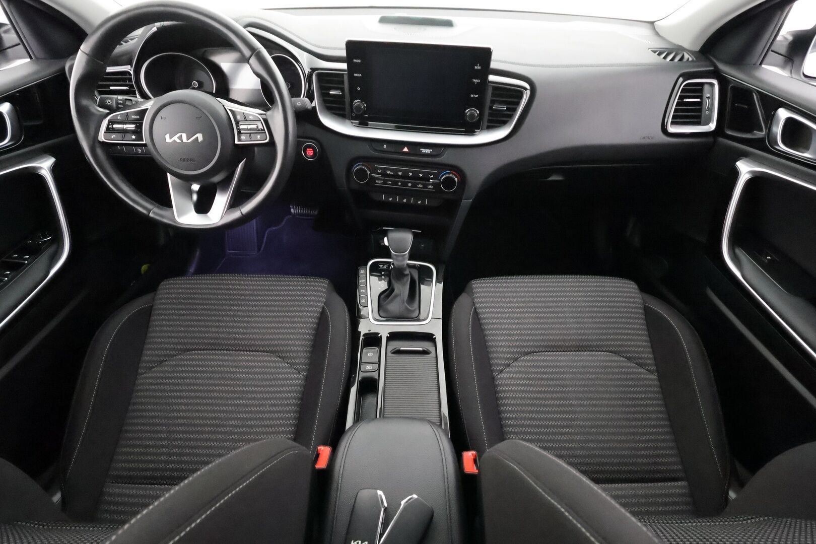 KIA CEED 2024 1,6 GDI Plug-In Hybrid EX SW DCT - | ACC | LED | P.Kamera | Ratinlämmitys | Apple&Android | 