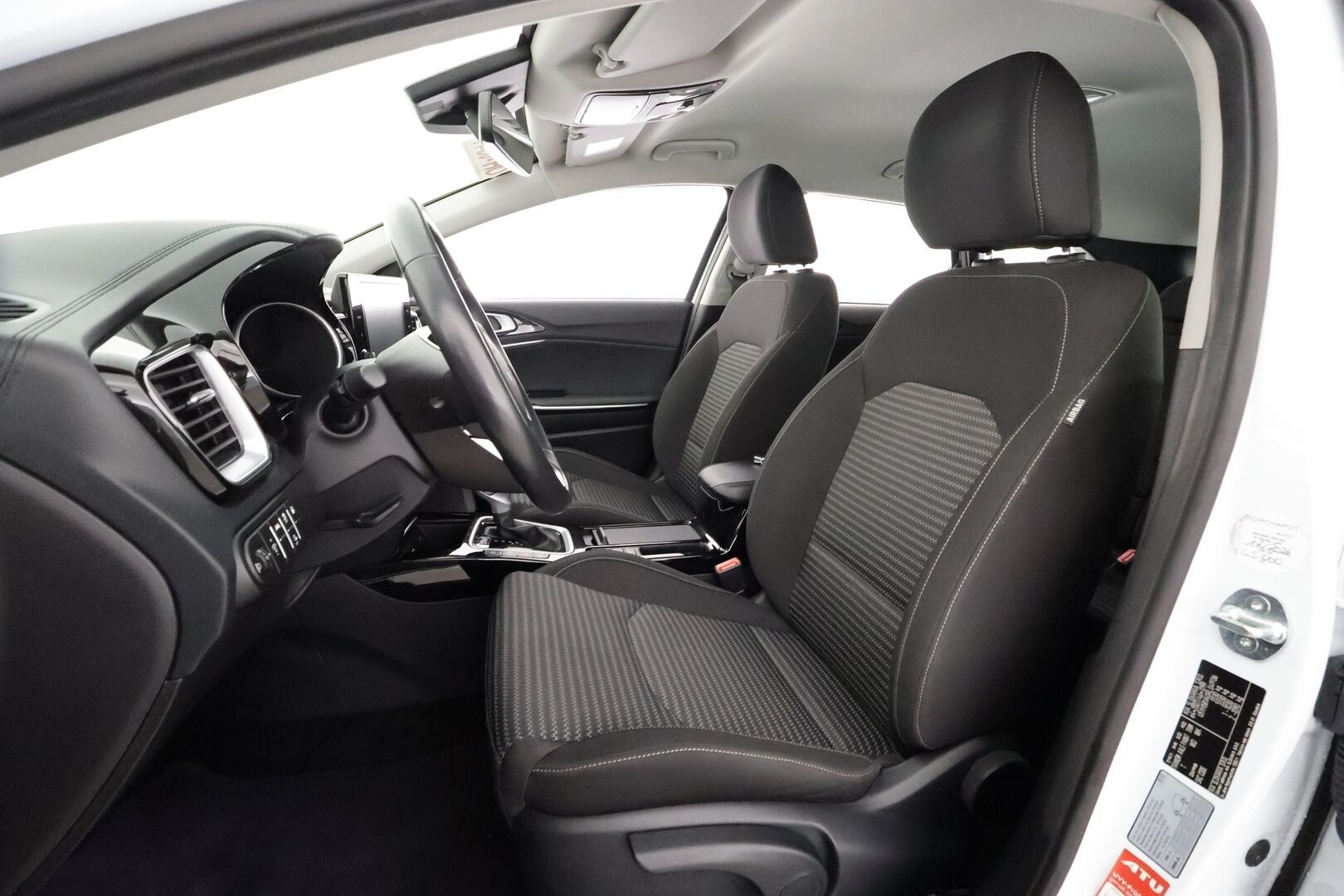 KIA CEED 2024 1,6 GDI Plug-In Hybrid EX SW DCT - | ACC | LED | P.Kamera | Ratinlämmitys | Apple&Android | 