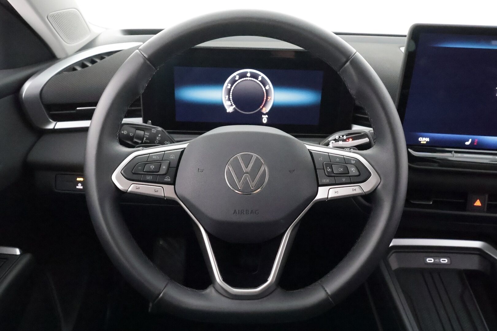 VOLKSWAGEN T-CROSS 2023 R-Line 1.5 TSI 110kW DSG - | ACC | Beats Audio | Digimittaristo | LED | P.kamera | Travel Assist | BSM | Keyless | App Connect | Aut. pitkät | P. avustin | Merkkihuollot | 