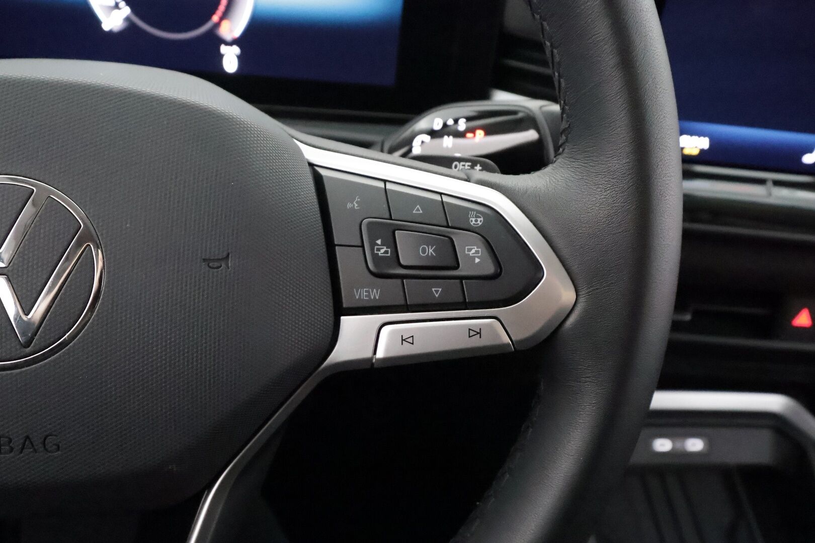 VOLKSWAGEN T-CROSS 2023 R-Line 1.5 TSI 110kW DSG - | ACC | Beats Audio | Digimittaristo | LED | P.kamera | Travel Assist | BSM | Keyless | App Connect | Aut. pitkät | P. avustin | Merkkihuollot | 