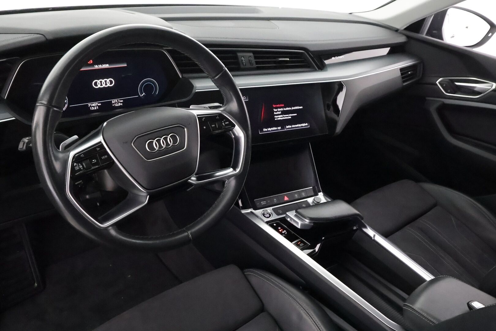 AUDI Q8 2024 55 Quattro 408hv 114kWh Proline - | ACC | ILP | Koukku | Ilma-alusta | LED | Muistipenkki | P.Kamera | Puolinahat Sporttipenkit | Apple&Android | Merkkihuollettu | Kahdet Renkaat |