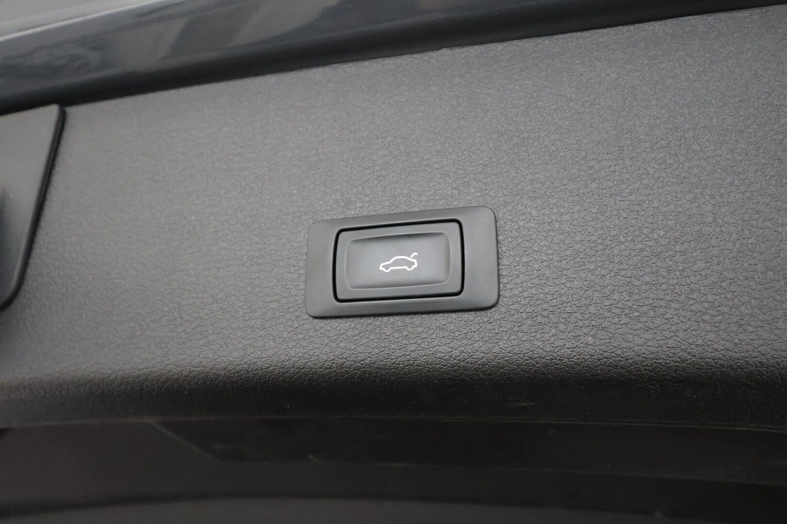 AUDI Q8 2024 55 Quattro 408hv 114kWh Proline - | ACC | ILP | Koukku | Ilma-alusta | LED | Muistipenkki | P.Kamera | Puolinahat Sporttipenkit | Apple&Android | Merkkihuollettu | Kahdet Renkaat |