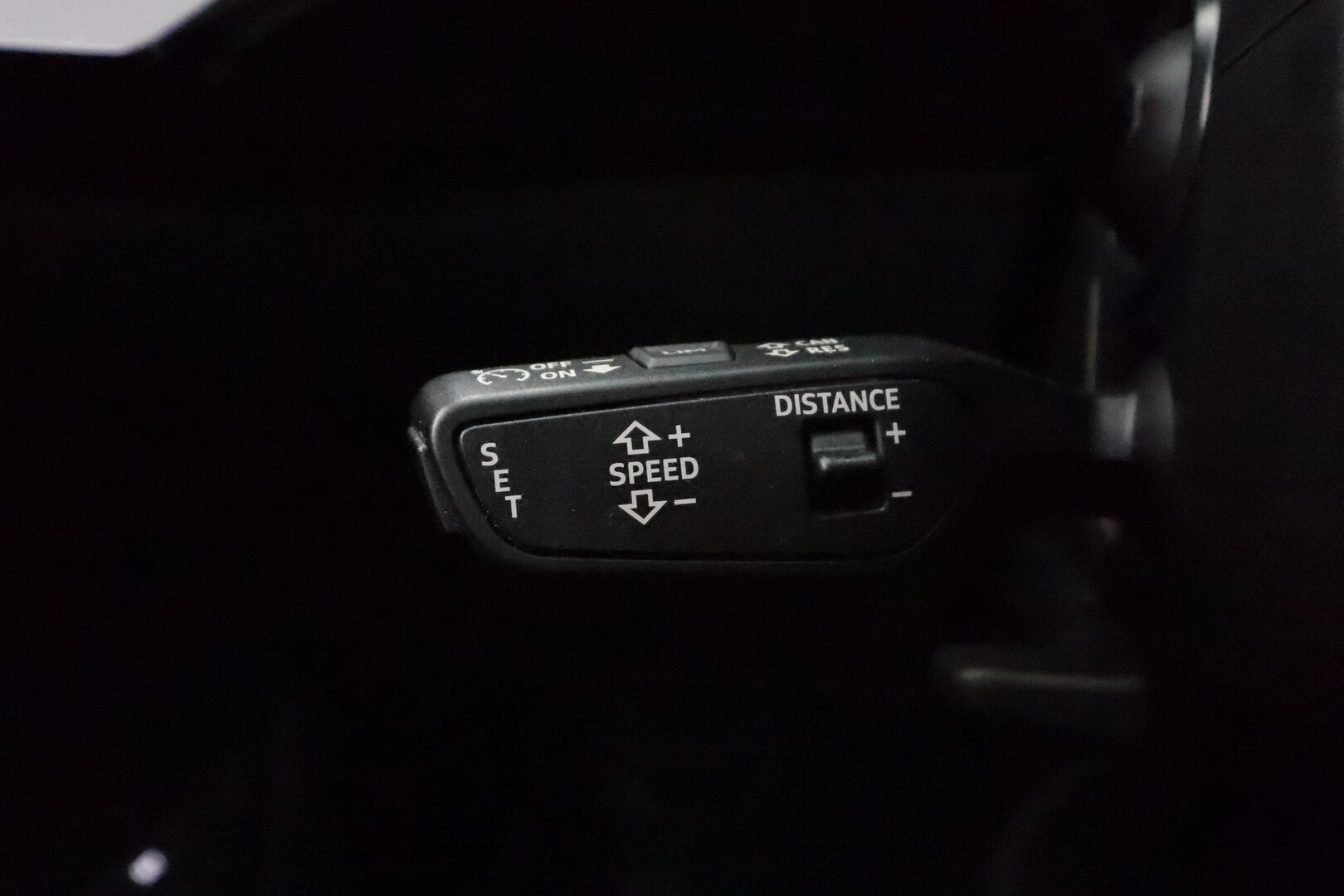 AUDI Q8 2024 55 Quattro 408hv 114kWh Proline - | ACC | ILP | Koukku | Ilma-alusta | LED | Muistipenkki | P.Kamera | Puolinahat Sporttipenkit | Apple&Android | Merkkihuollettu | Kahdet Renkaat |