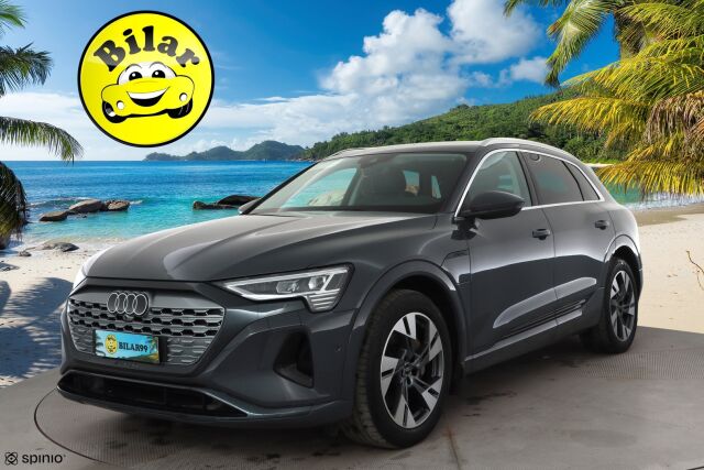 AUDI Q8 2024