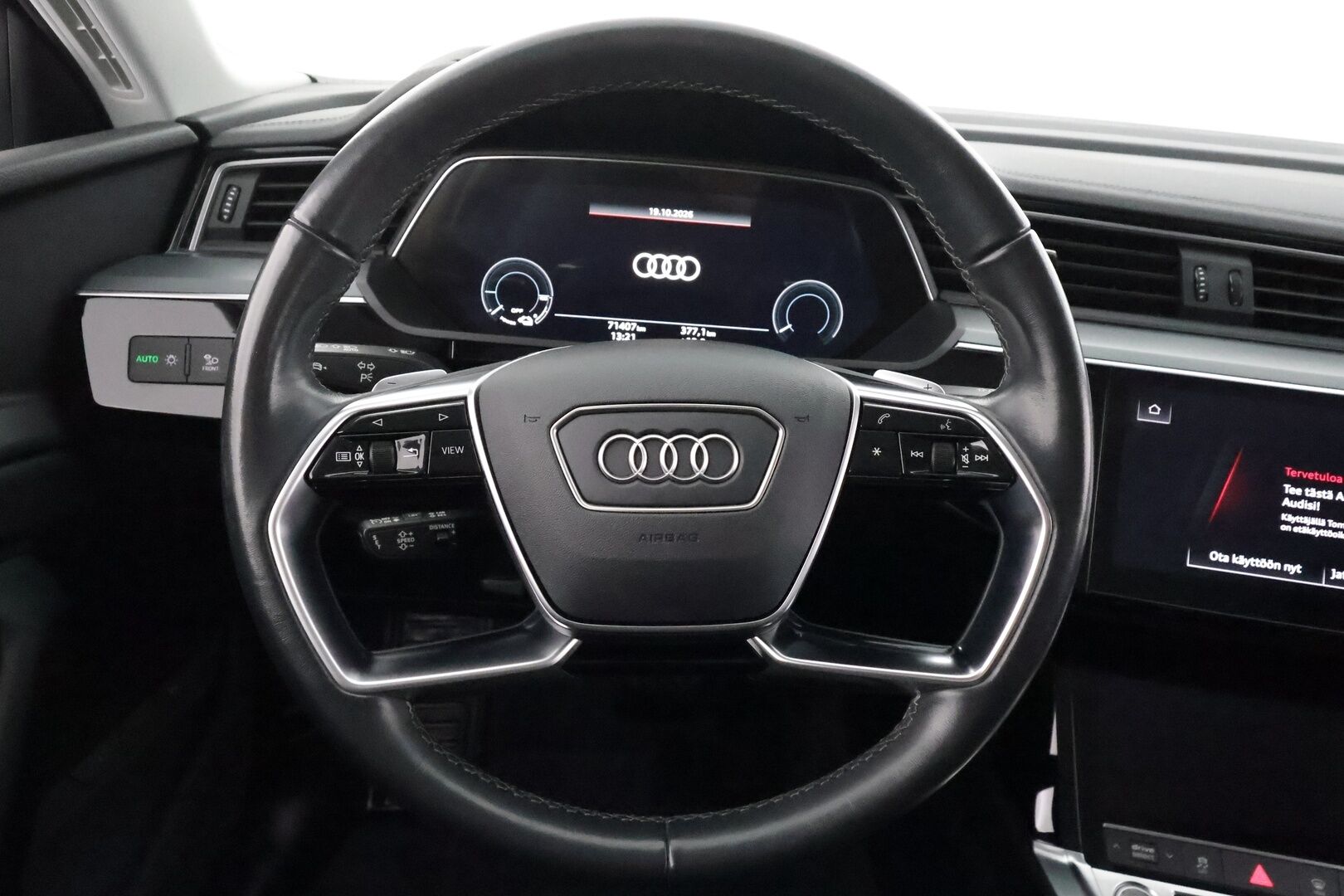 AUDI Q8 2024 55 Quattro 408hv 114kWh Proline - | ACC | ILP | Koukku | Ilma-alusta | LED | Muistipenkki | P.Kamera | Puolinahat Sporttipenkit | Apple&Android | Merkkihuollettu | Kahdet Renkaat |