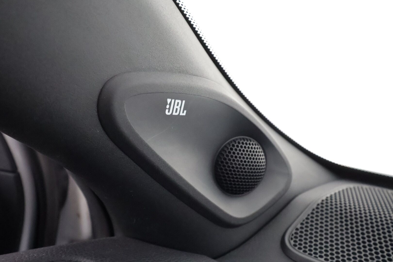 TOYOTA YARIS 2021 1,5 Hybrid Premium - | ACC | HUD | LED | P.Kamera | Puolinahat | Ratinlämmitys | JBL | Apple&Android |