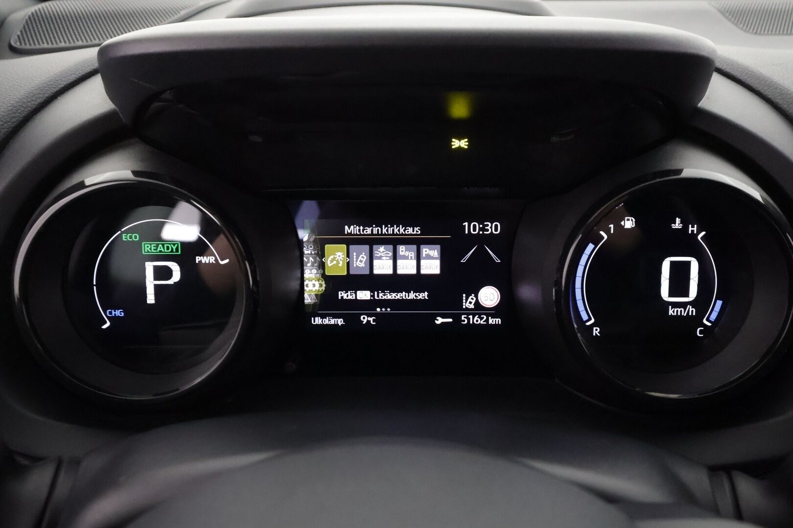 TOYOTA YARIS 2021 1,5 Hybrid Premium - | ACC | HUD | LED | P.Kamera | Puolinahat | Ratinlämmitys | JBL | Apple&Android |