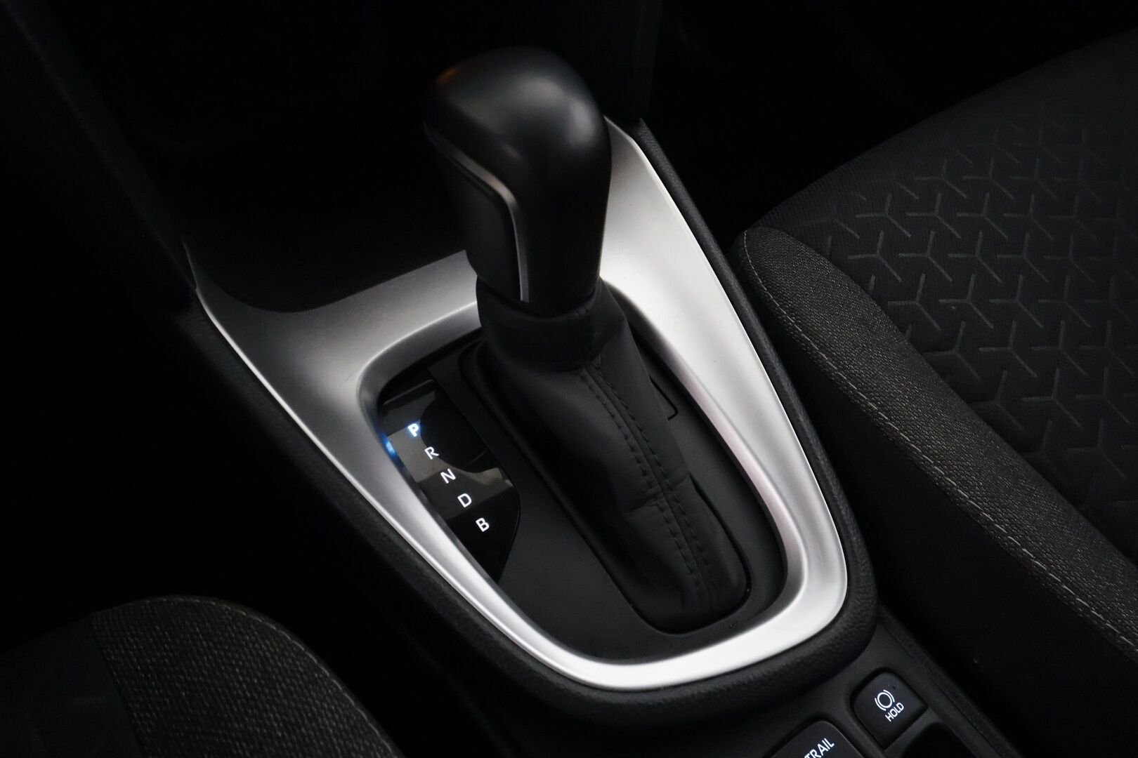 TOYOTA YARIS CROSS 2023 1.5 Hybrid Intense AWD - | ACC | LED -ajovalot | P.kamera ja tutkat | Navi | Keyless | LTA | RSA | PCS | Lämm. ratti | Lohko+sisälämmitin | 2x renkaat aluvantein | ALV | 