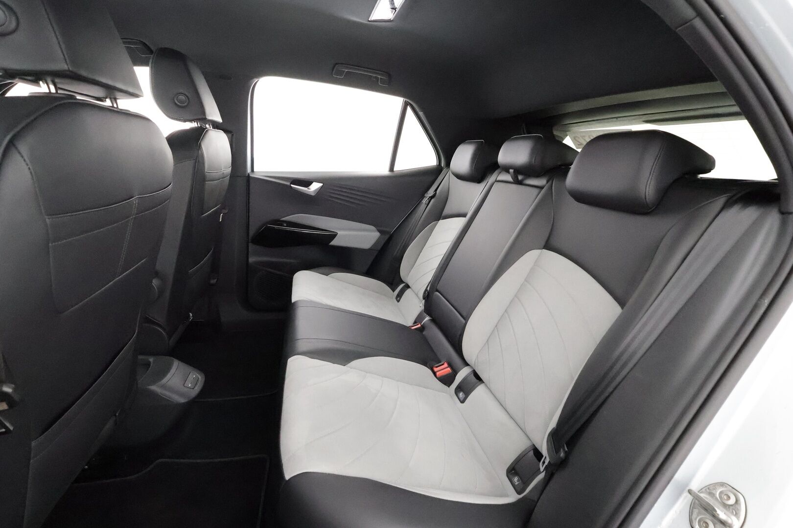 VOLKSWAGEN ID.3 2023 Pro S 150 kW, akku 77 kWh - | ACC | ILP | 360-Kamera | Matrix-LED | Puolinahat | Ratinlämmitys | Apple&Android | Merkkihuollettu | Kahdet Renkaat | Koti&Kauppalaturi | - KORKO VAIN 3,99 %