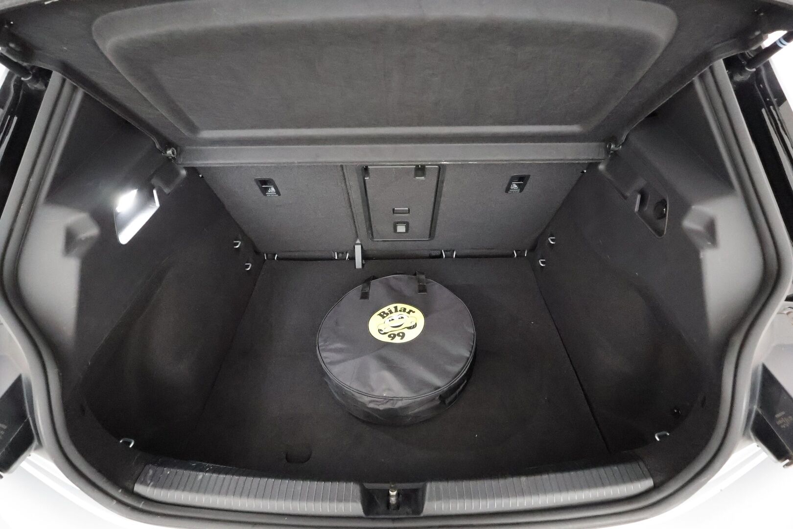 VOLKSWAGEN ID.3 2023 Pro S 150 kW, akku 77 kWh - | ACC | ILP | 360-Kamera | Matrix-LED | Puolinahat | Ratinlämmitys | Apple&Android | Merkkihuollettu | Kahdet Renkaat | Koti&Kauppalaturi | - KORKO VAIN 3,99 %