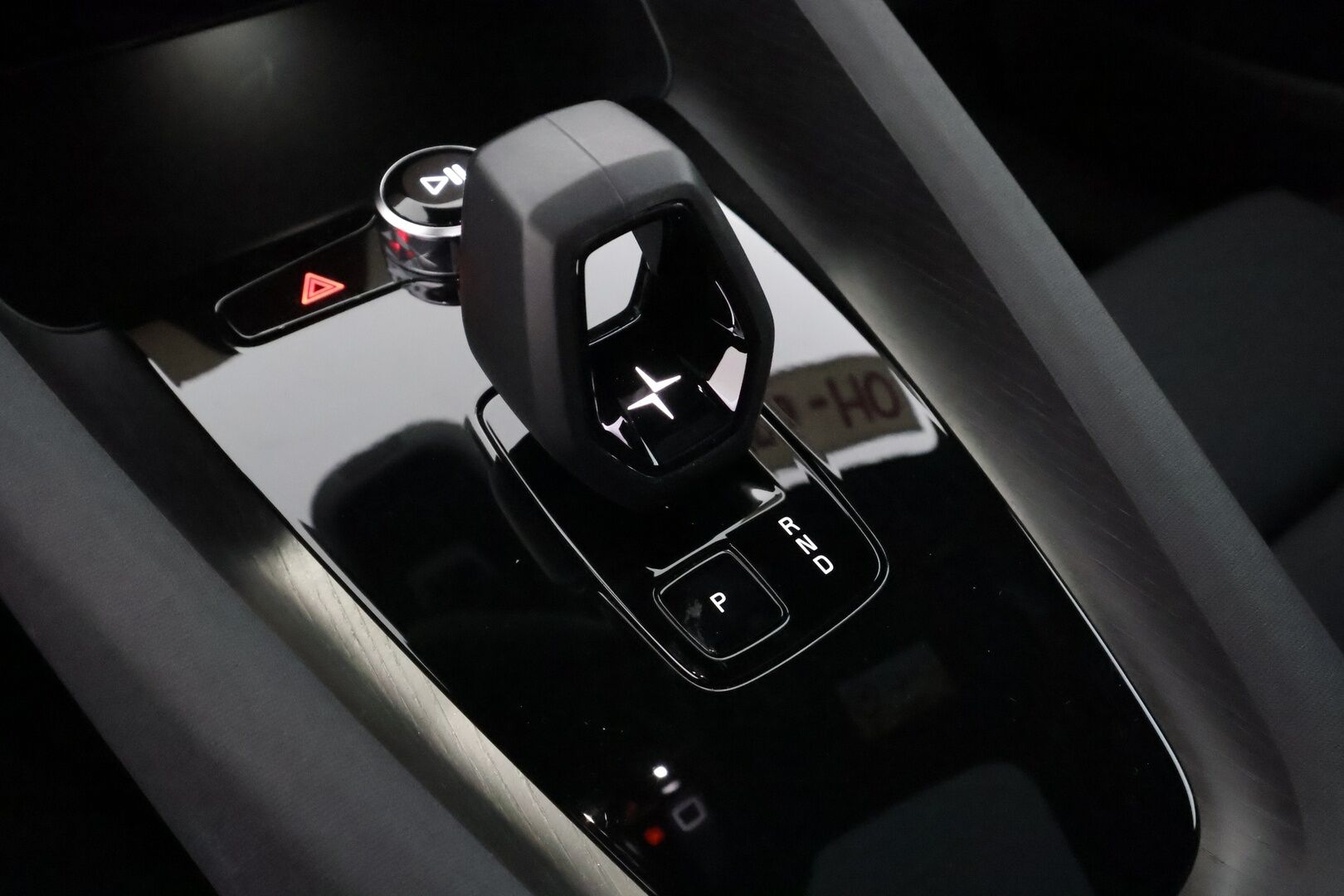 POLESTAR 2 2023 Long Range Single Motor, 170kW, 78kWh - | Adapt.Vakkari | Lämpöpumppu | Lasikatto | Harman/Kardon | Pilot-lite | Plus-paketti | TULOSSA | - KORKO VAIN 3,99 %