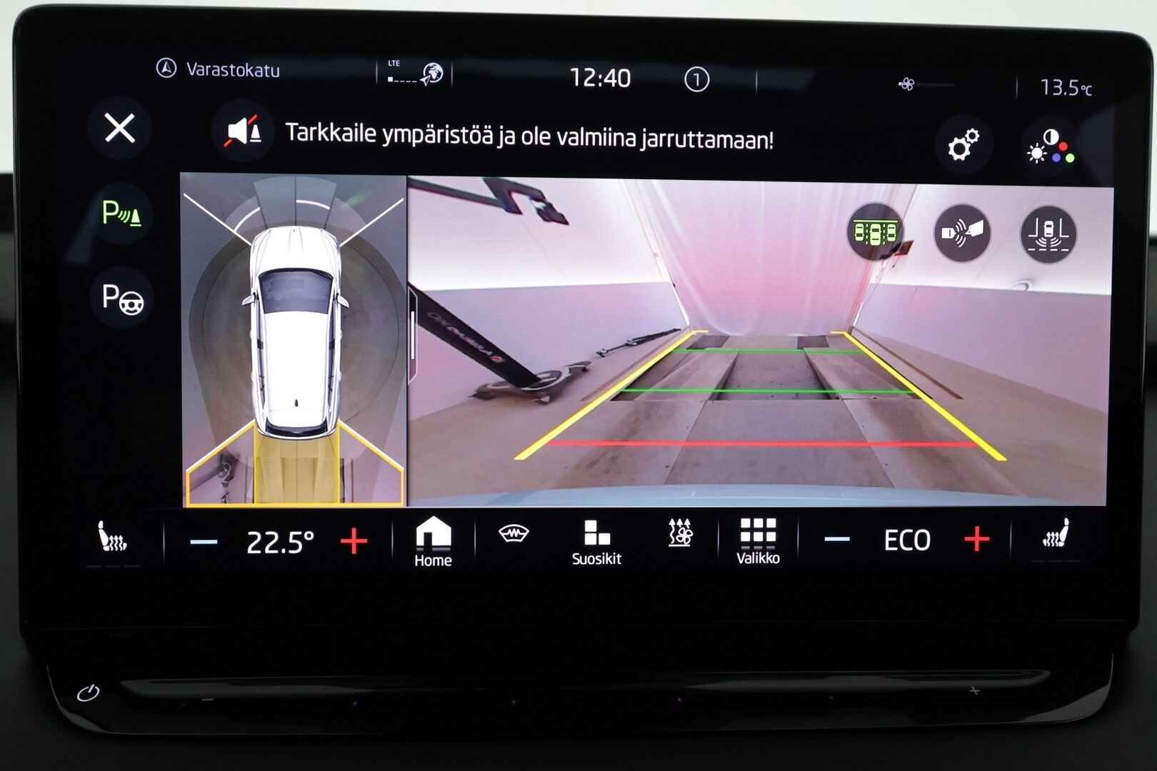 Skoda Enyaq 2023 80x 4x4 iV - | ACC | ILP | Koukku | Matrix-LED | DCC Alusta | Hierova Muistipenkki | HUD | Canton | Panorama | 360-Kamera | Nahat | Ratinlämmitys | keyless | Apple&Android | Merkkihuollettu | Kahdet Renkaat | - KORKO VAIN 3,99 %