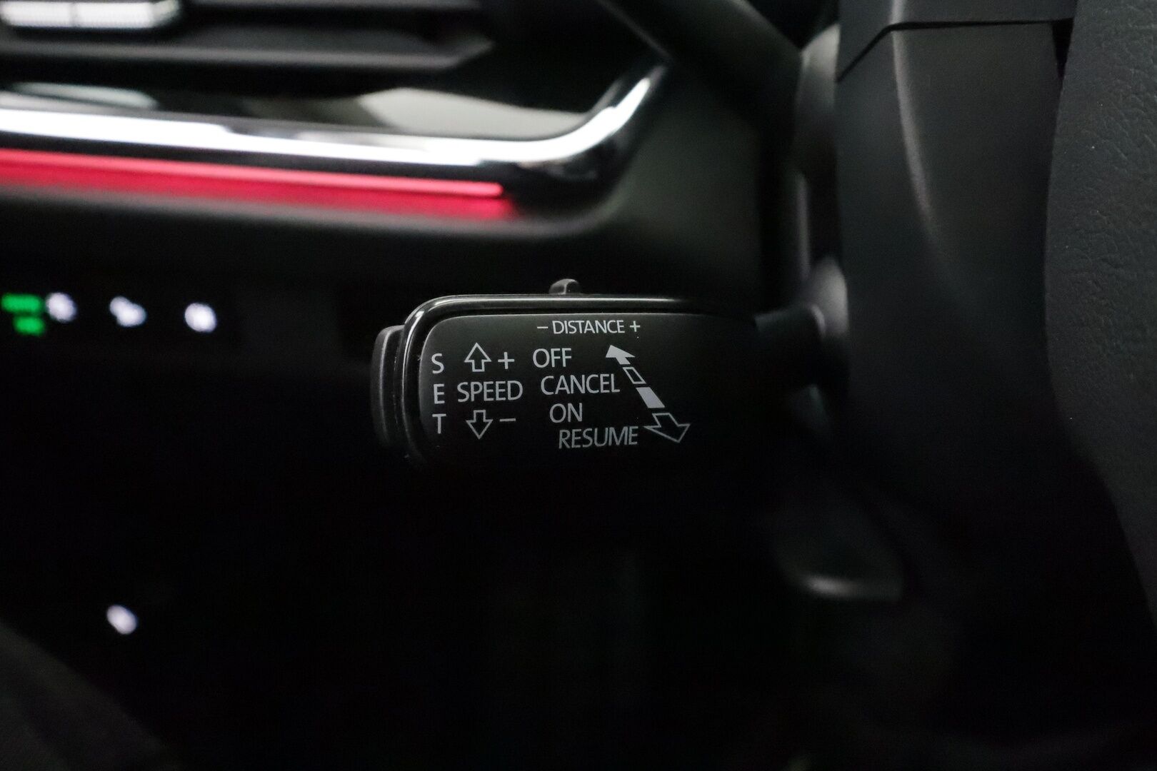 Skoda Enyaq 2023 80x 4x4 iV - | ACC | ILP | Koukku | Matrix-LED | DCC Alusta | Hierova Muistipenkki | HUD | Canton | Panorama | 360-Kamera | Nahat | Ratinlämmitys | keyless | Apple&Android | Merkkihuollettu | Kahdet Renkaat | - KORKO VAIN 3,99 %