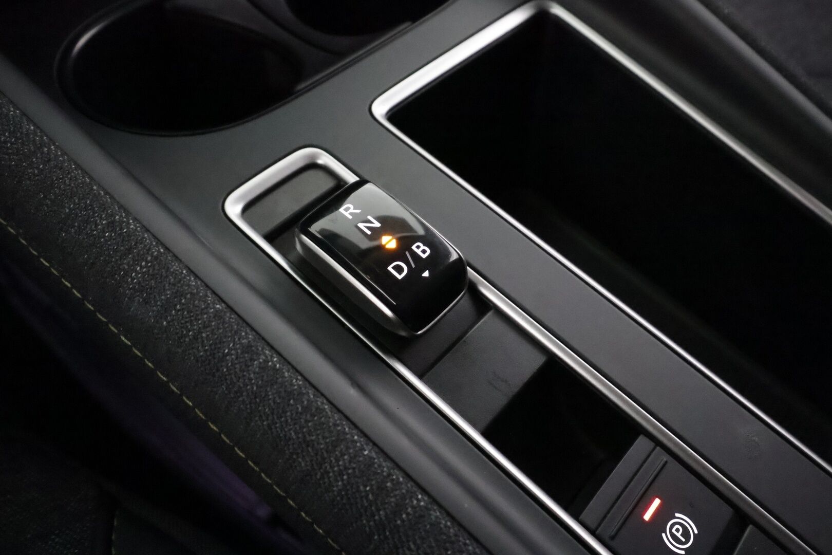 Skoda Elroq 2025 60 Selection - | ACC | ILP | Koukku | LED | P.Kamera | Puolinahat | Ratinlämmitys | Keyless | Apple&Android | Merkkihuollettu | - KORKO VAIN 3,99 %
