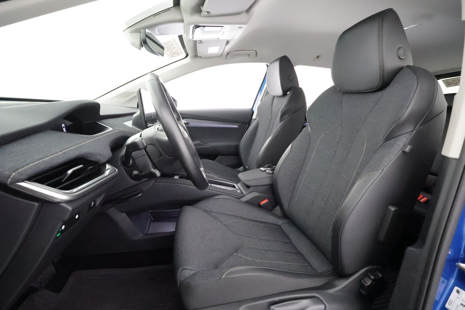 Skoda Elroq 2025 60 Selection - | ACC | ILP | Koukku | LED | P.Kamera | Puolinahat | Ratinlämmitys | Keyless | Apple&Android | Merkkihuollettu | - KORKO VAIN 3,99 %