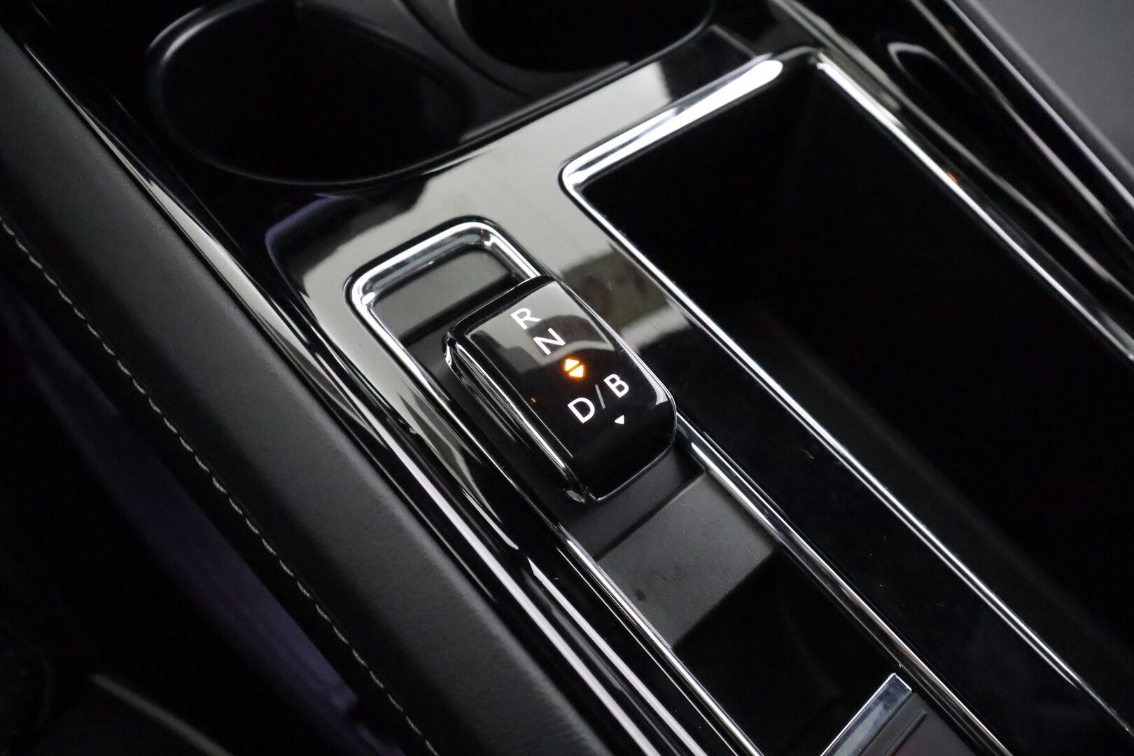 SKODA ENYAQ 2023 Coupe 80x 4x4 RS iV - | ACC | ILP | Matrix-LED | Koukku | DCC Alusta | HUD | Canton | Lasikatto | Hierova muistipenkki | Keyless | Apple&Android | P.kamera | Merkkihuollettu | Kahdet Renkaat | - KORKO VAIN 3,99 %