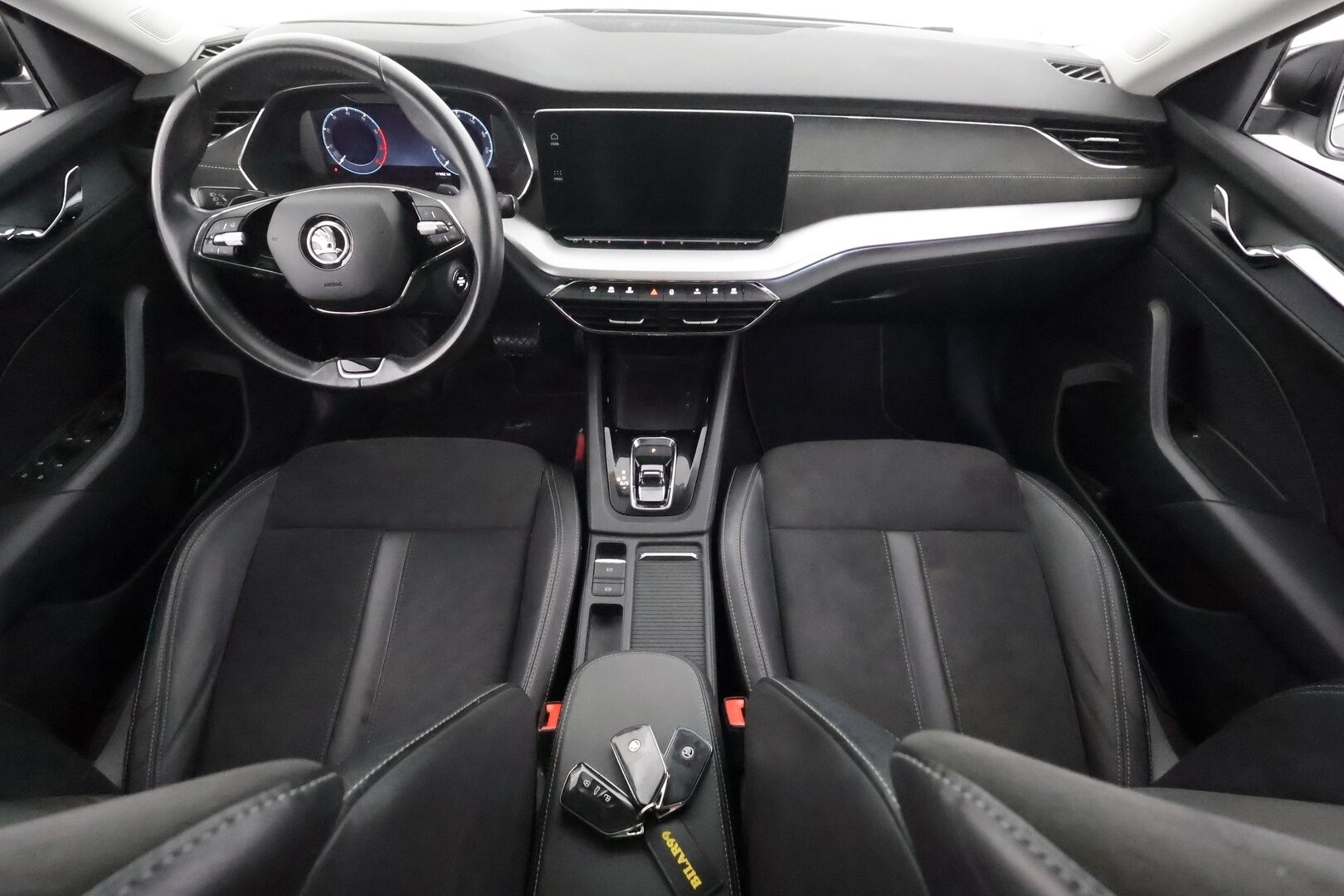 Skoda Octavia 2021 Combi 1.5 TSI Style eTEC DSG Autom. - | ACC | Koukku | Panorama | Matrix-LED | HUD | Panorama | Ratinlämmitys | Keyless | Apple&Android | Merkkihuollettu | Kahdet Renkaat | - KORKO VAIN 3,99 %