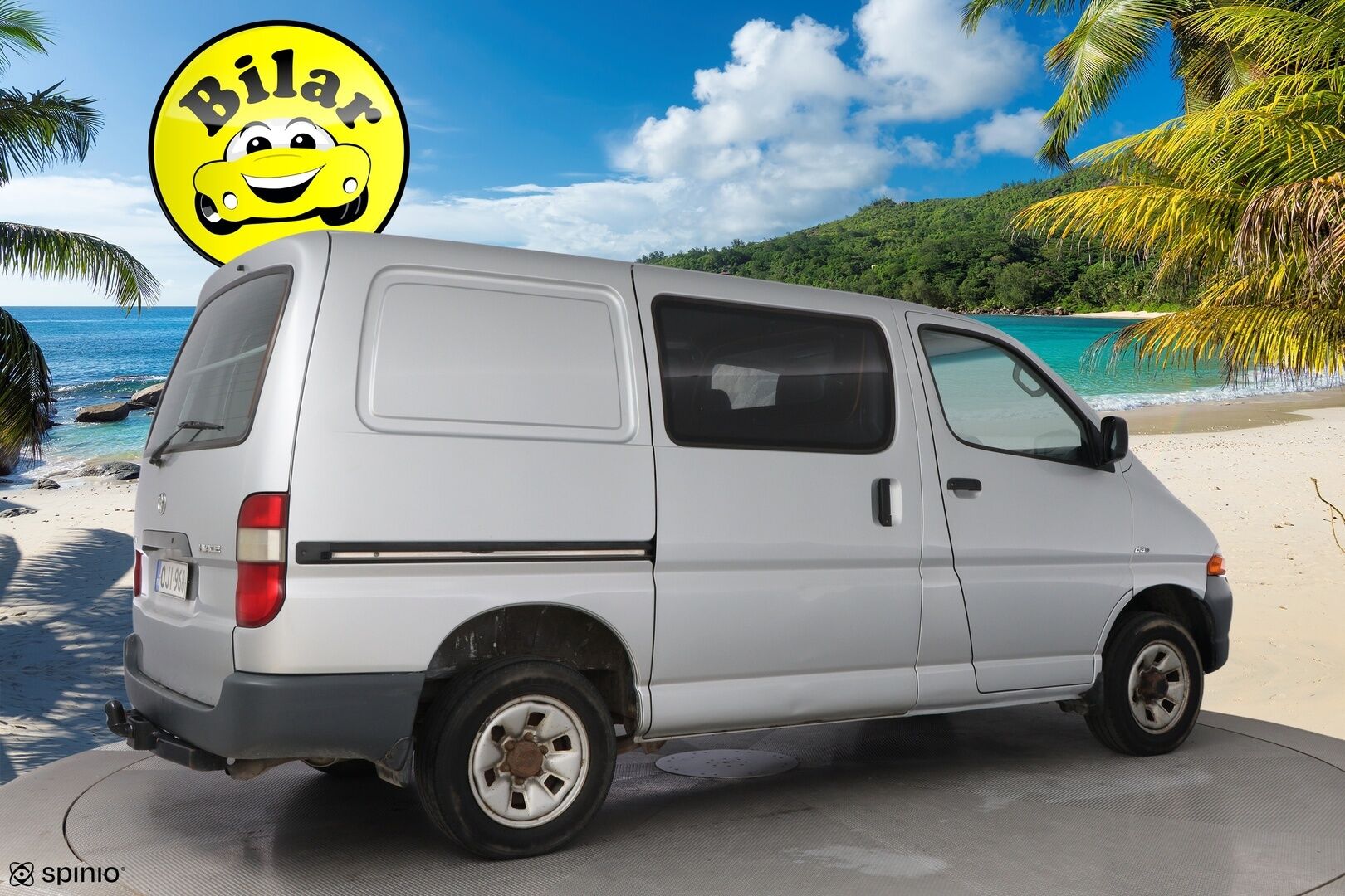 Toyota Hiace 2006 2,5 TD D-4D 4WD - Suomiauto | Vetokoukku | Ilmastointi | Lohkolämmitin | Kahdet renkaat | Vähän ajettu!