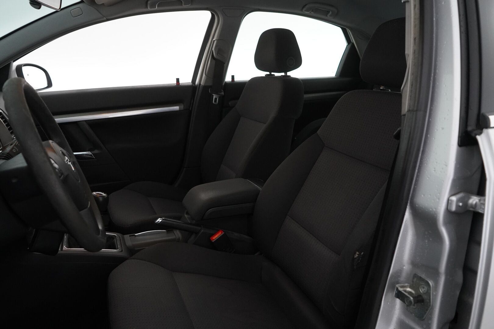 Opel Vectra 2007 * MYYDÄÄN HUUTOKAUPAT.COM *