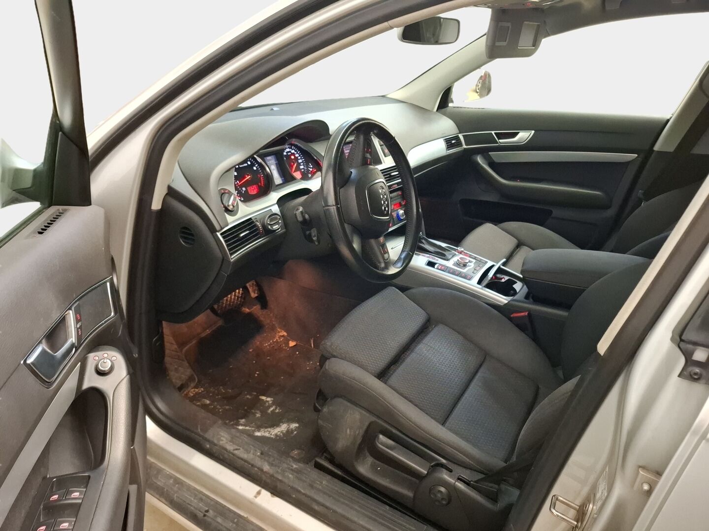 Audi A6 2009 Avant 2,0 TFSI multitronic 100V * YritysOutlet - Myydään vain yrityksille * - * YritysOutlet - Myydään vain yrityksille / Facelift / Tutkat / Lohko / Xenon / Urheilupenkit *