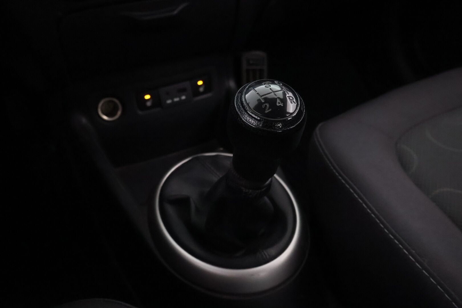 Hyundai i20 2010 1,2 Classic 5d *MYYDÄÄN HUUTOKAUPAT.COM*