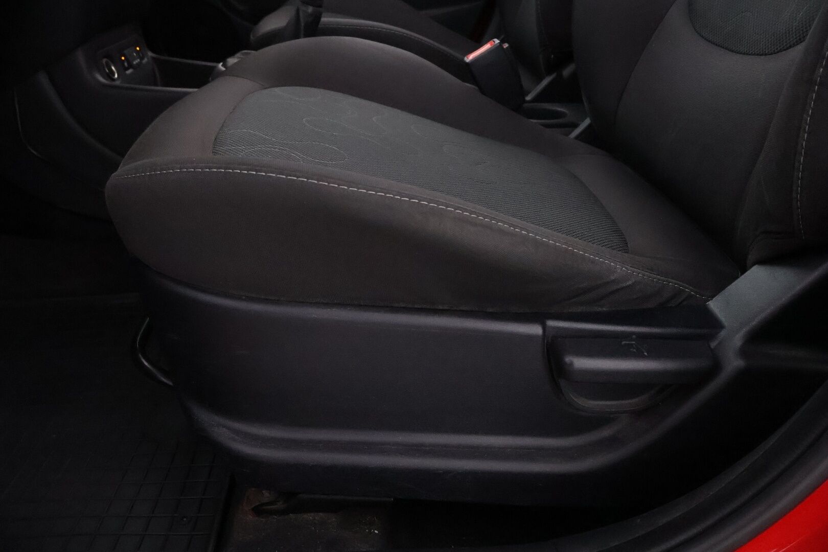 Hyundai i20 2010 1,2 Classic 5d *MYYDÄÄN HUUTOKAUPAT.COM*