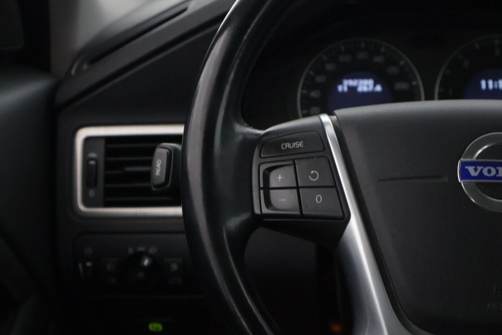 Volvo V70 2010 2,0D Momentum * MYYDÄÄN HUUTOKAUPAT.COM * - * MYYDÄÄN HUUTOKAUPAT.COM *