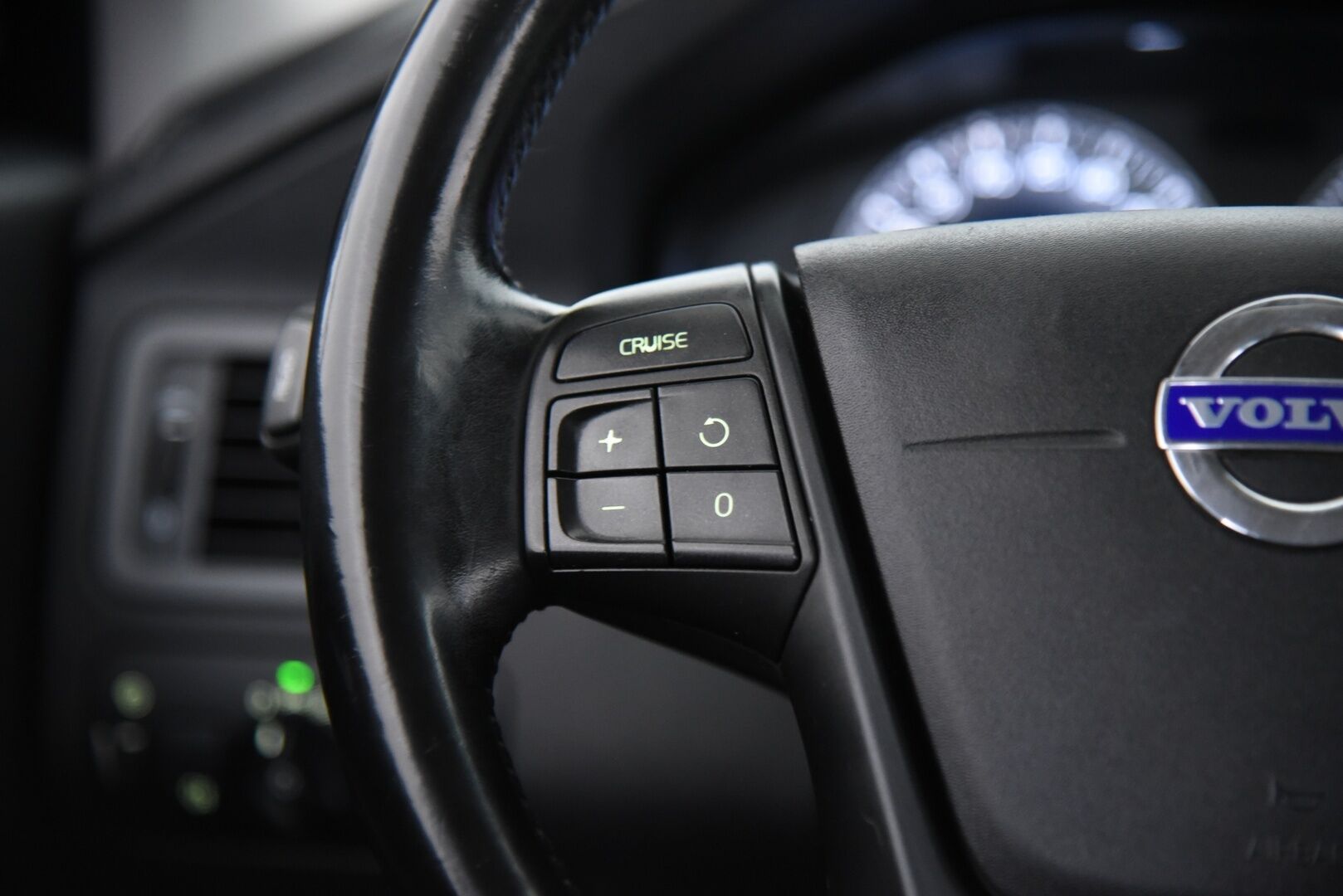 Volvo V70 2010 1,6D DRIVe Kinetic Business / Webasto / Suomi-Auto / Vakkari / Koukku / - Hyvät renkaat / Puolinahkasisusta