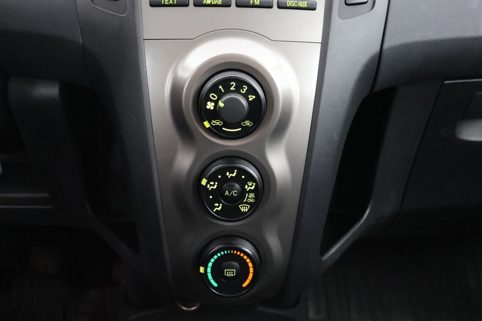 Toyota Yaris 2009 1,33 Dual VVT-i Stop & Start Linea Terra 5ov - YritysOutlet - Myydään vain yrityksille - – Tämä auto myydään YritysOutlet -valikoimasta vain yritykselle