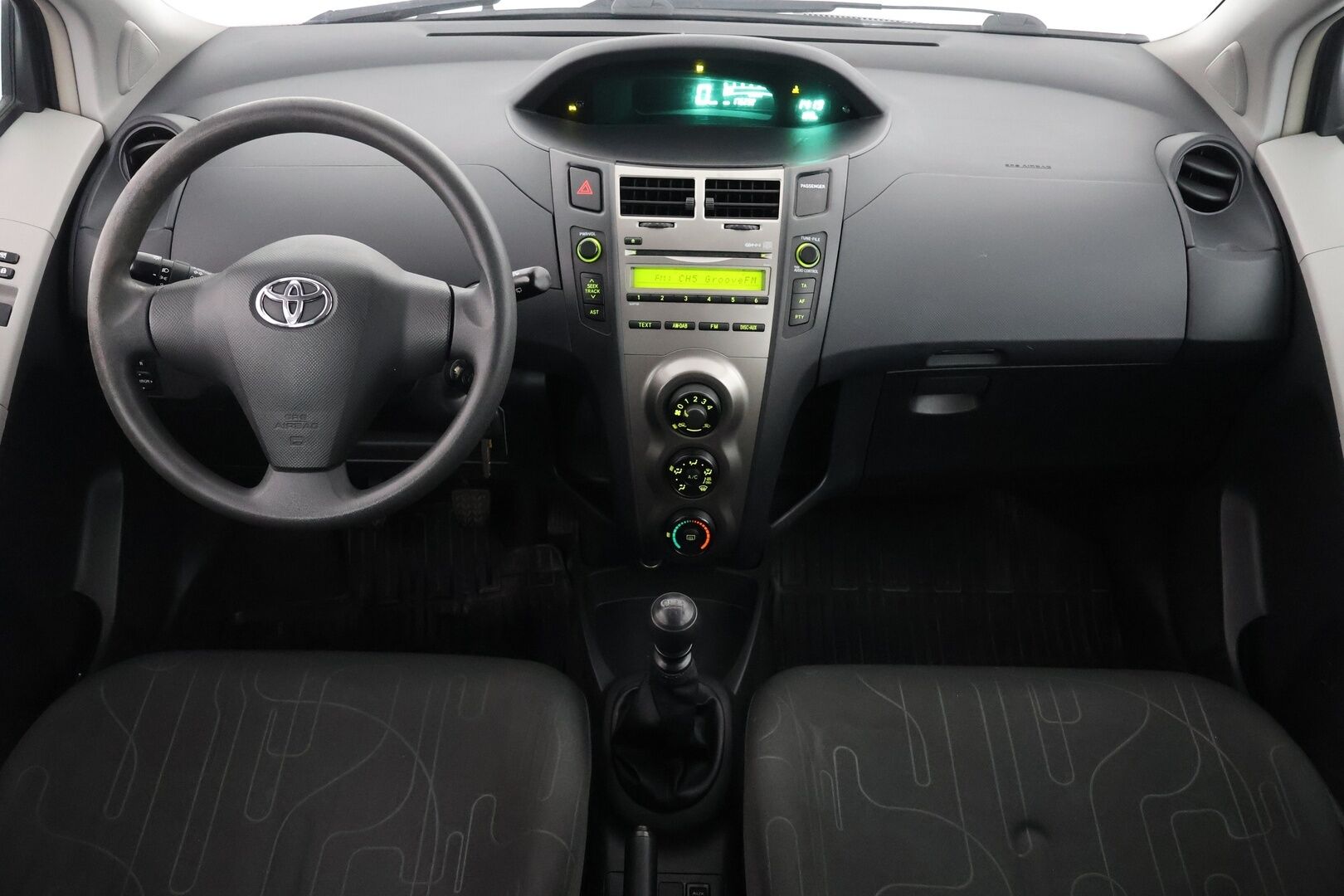 Toyota Yaris 2009 1,33 Dual VVT-i Stop & Start Linea Terra 5ov - YritysOutlet - Myydään vain yrityksille - – Tämä auto myydään YritysOutlet -valikoimasta vain yritykselle