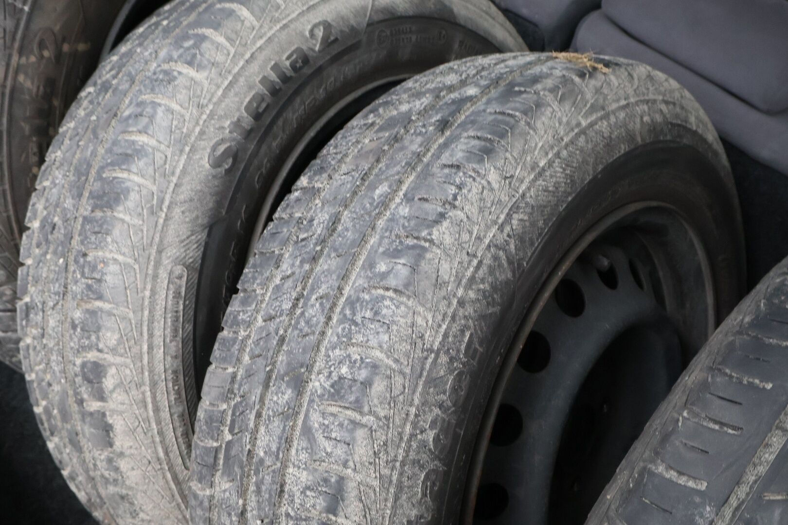 Toyota Corolla 2003 - YritysOutlet - Myydään vain yrityksille