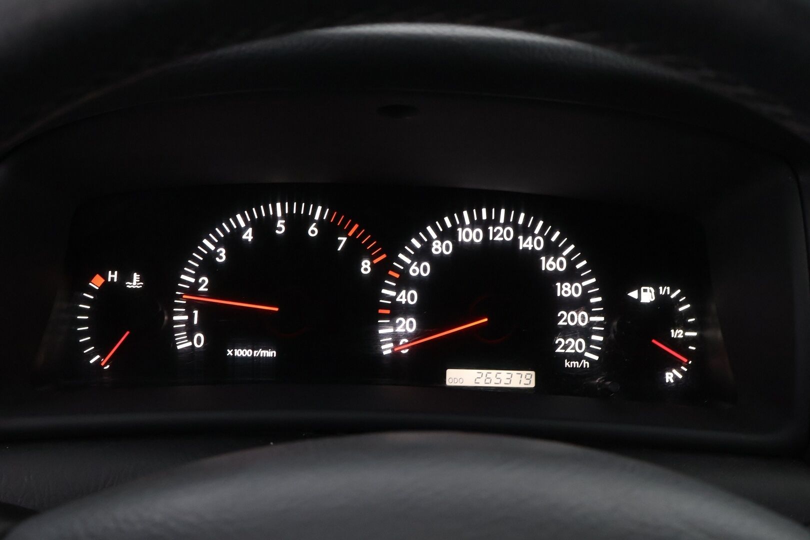 Toyota Corolla 2003 - YritysOutlet - Myydään vain yrityksille