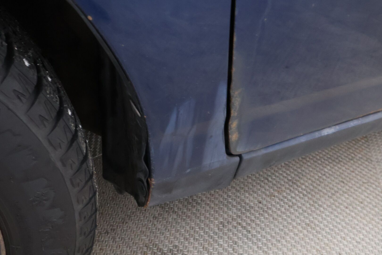 Toyota Corolla 2003 - YritysOutlet - Myydään vain yrityksille