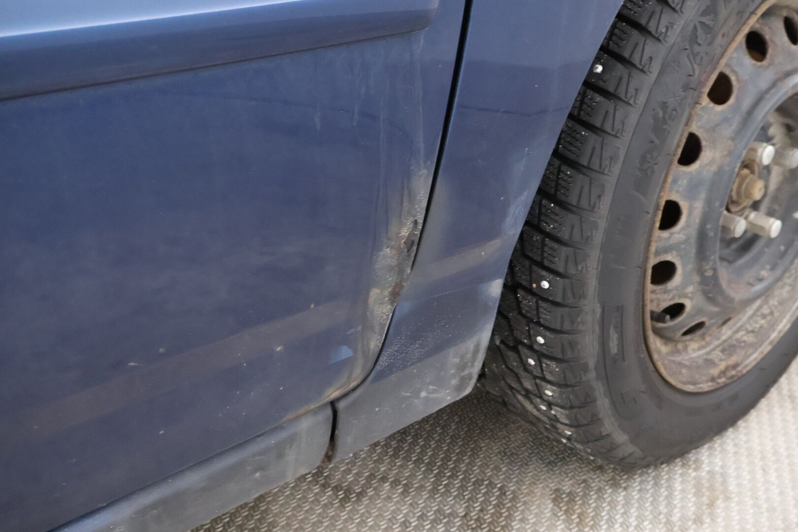 Toyota Corolla 2003 - YritysOutlet - Myydään vain yrityksille