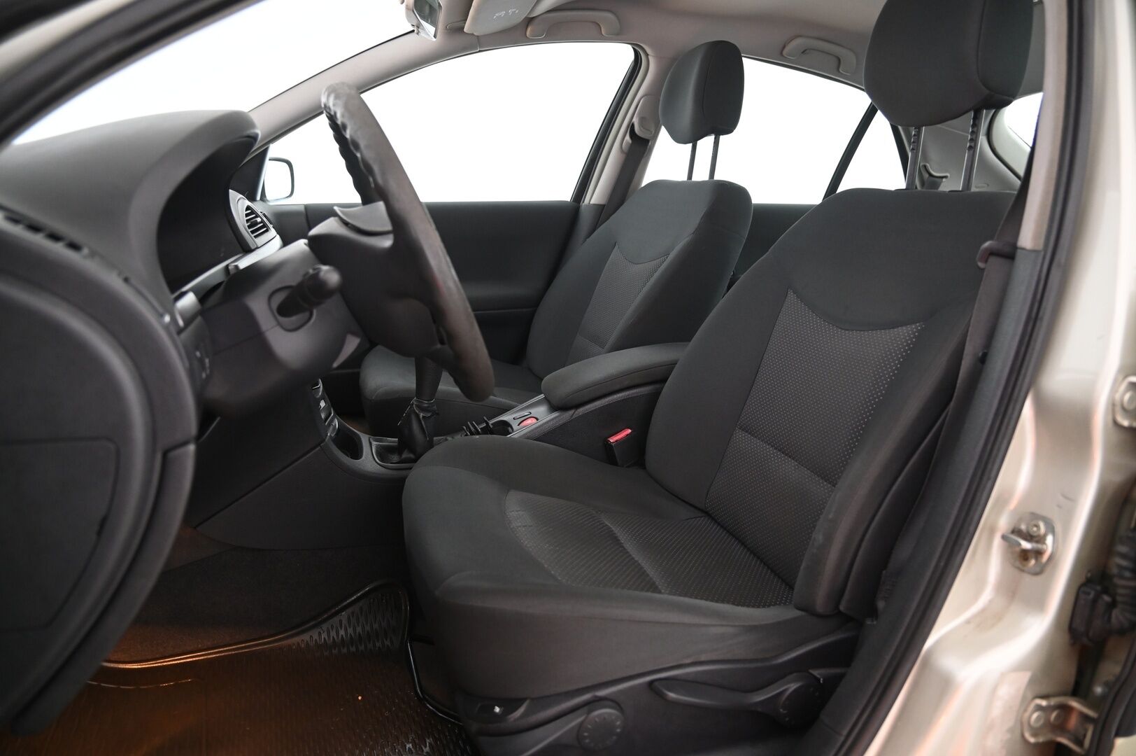 Renault Laguna 2005 *Myydään Huutokaupat.com*