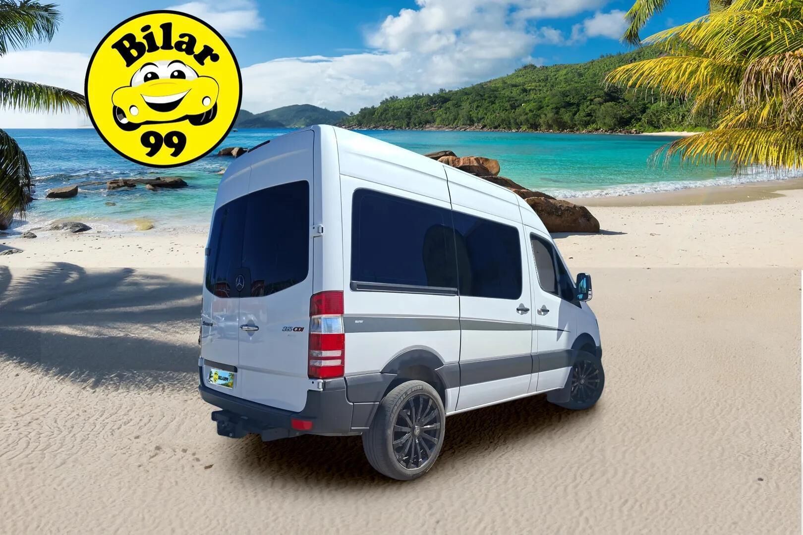 Mercedes-Benz Sprinter 2006 315 CDI Matkailuauto - Vetokoukku | Lohkolämmitin | Jääkaappi | Levitettävä laveri patjalle | Akkulaturi | Sähköpatteri | Invertteri | Pienet kilometrit | Huippukuntoinen!