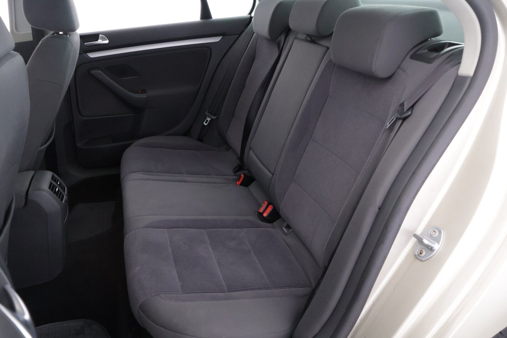 Volkswagen Jetta 2007 1.4 TSI Comfortline DSG * MYYDÄÄN HUUTOKAUPAT.COM! * - * MYYDÄÄN HUUTOKAUPAT.COM! *