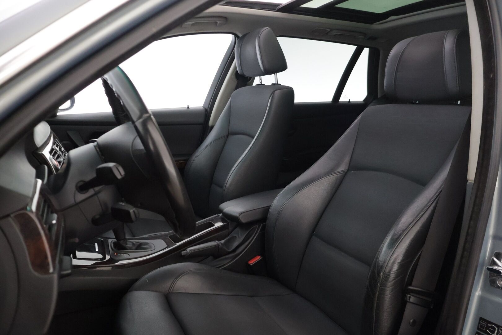 BMW 325 2006 325i Farmari (AC) 4ov 2497cm3 A - | Myydään vain huutokaupat.com | Ketju tehtynä | Lasikattoluukku | Vakionopeudensäädin | - KORKO VAIN 3,99 %