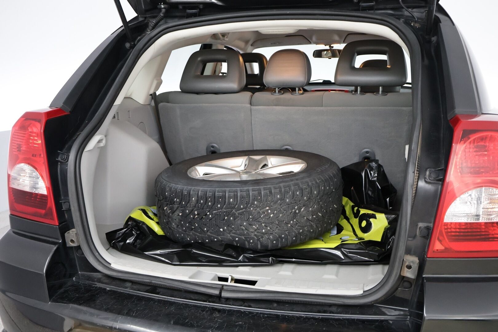 Dodge Caliber 2007 - YritysOutlet - Myydään vain yrityksille - – Tämä auto myydään YritysOutlet -valikoimasta vain yritykselle