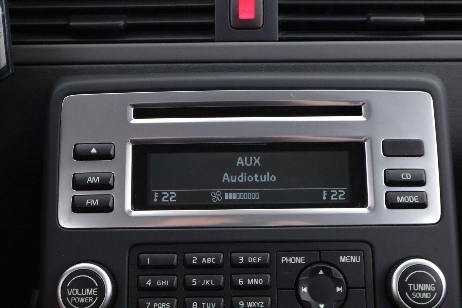 Volvo V70 2010 2,4D Kinetic aut - Suomiauto | Webasto | Puolinahkasisusta | Vakkari | Lohkolämmitin | Jakopää juuri tehty | Siisti!