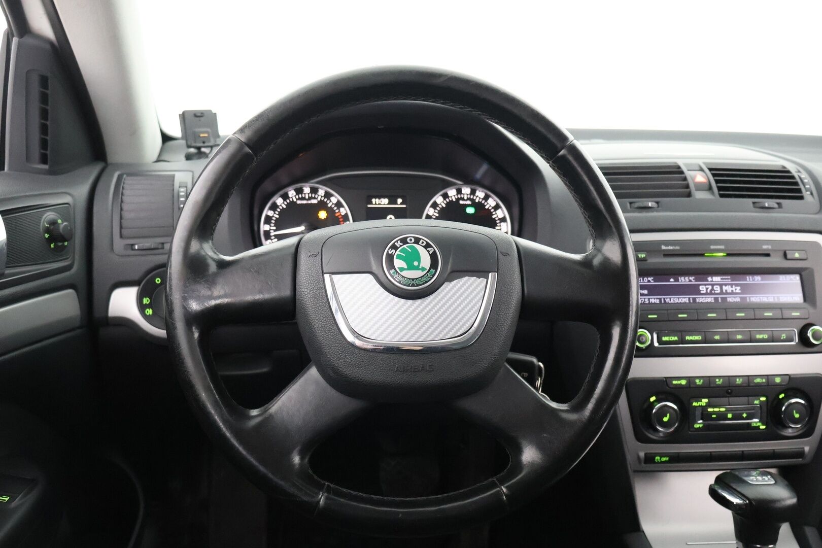 Skoda Octavia 2010 Combi 1,6 TDI CR DPF Elegance DSG Autom. - - TÄMÄ AUTO MYYDÄÄN HUUTOKAUPAT.COM SIVUSTOLLA - KORKO VAIN 3,99 %