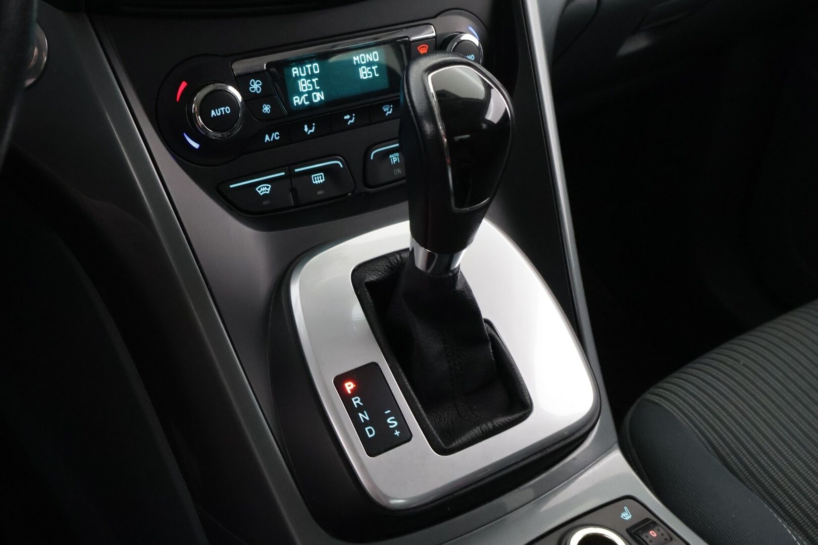 Ford Grand C-Max 2012 2,0 TDCi 140 hv PowerShift autom. Titanium A6 5-ovinen *MYYDÄÄN HUUTOKAUPAT.COM* - MYYDÄÄN HUUTOKAUPAT.COM!